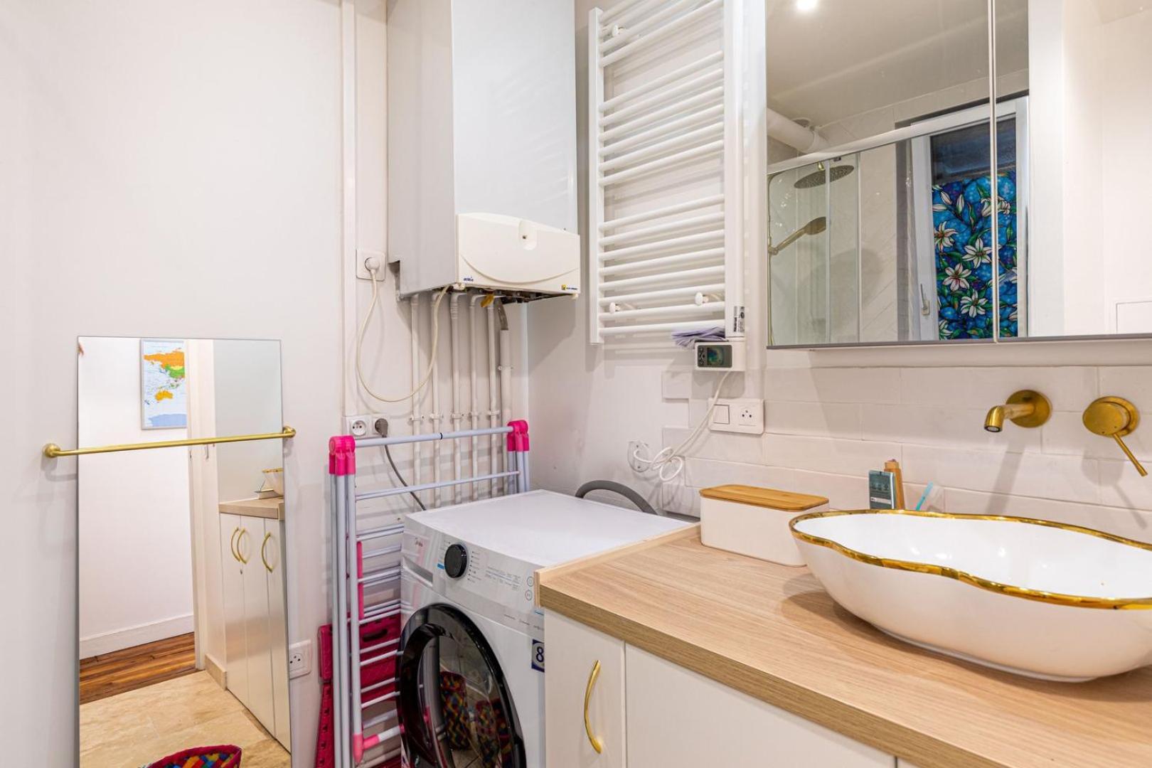 Guestready - Charm Central In The 14Th Paris Eksteriør billede